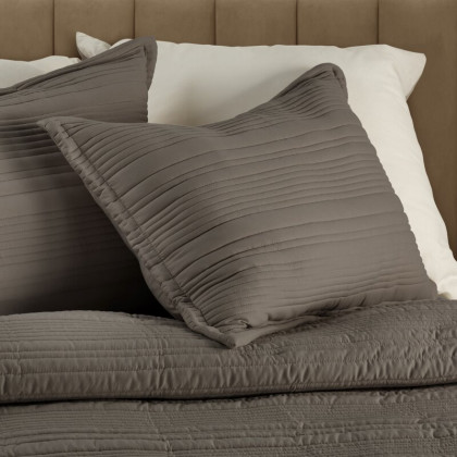 Obliečka na vankúš TARA 50x70 cm s lemom, tmavobežová